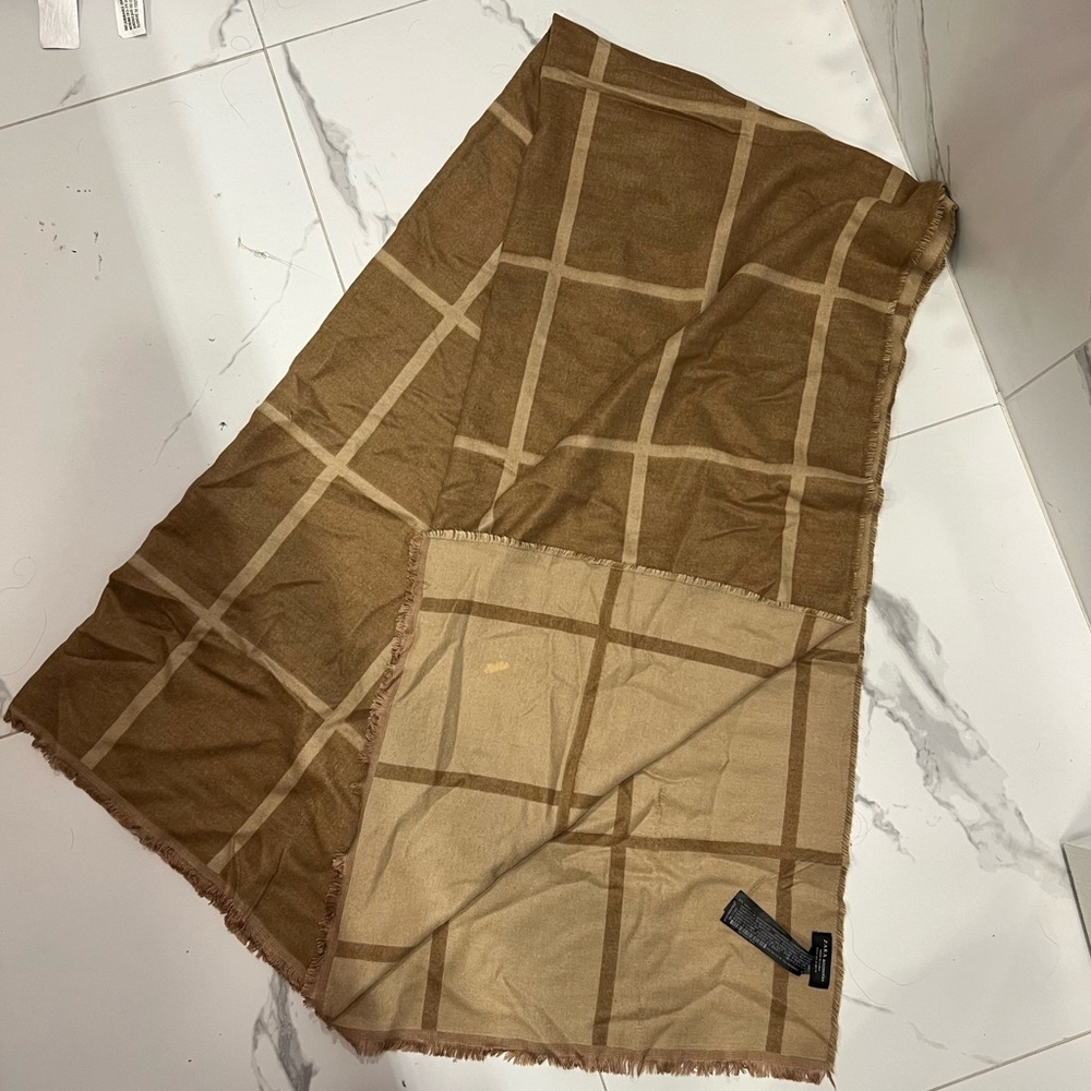 Zara two sided cream/tan super soft scarf
